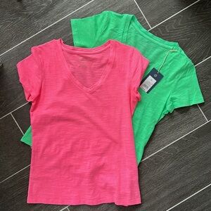 Bundle of 2 Universal Thread neon green, pink v neck t shirts sz XS